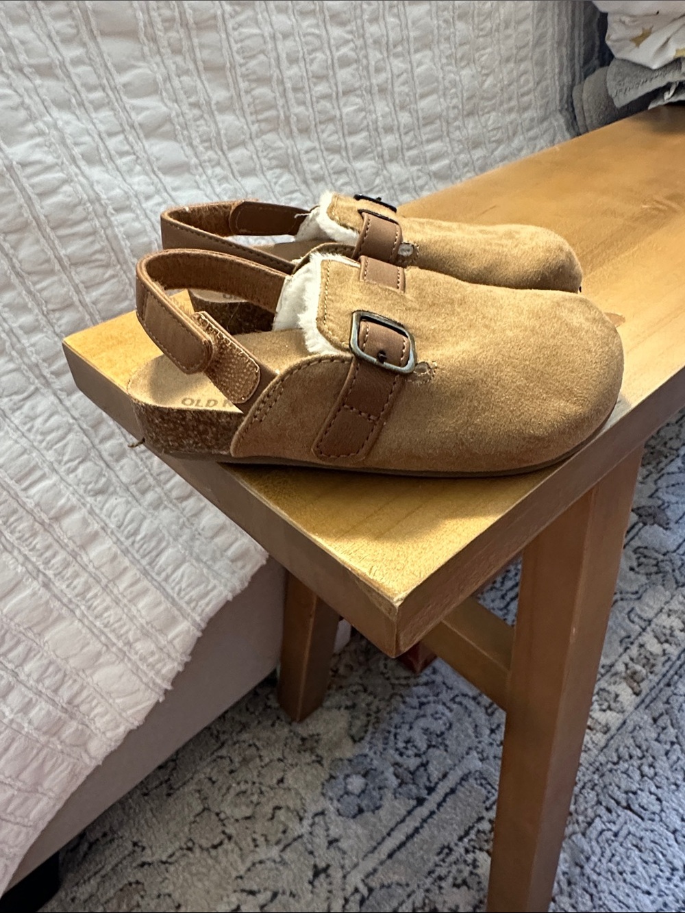 Old Navy faux suede clogs toddler
